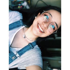 Meet your Posher, Fernanda